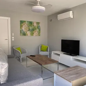 https://apartamento-recien-reformado-al-lado-de-la-playa.1costadelsol.com